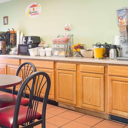 Super 8 By Wyndham O'Fallon Mo/St. Louis Area Exterior foto